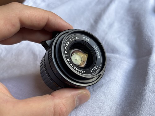 Near mint leica elmarit - mint, 28mm
